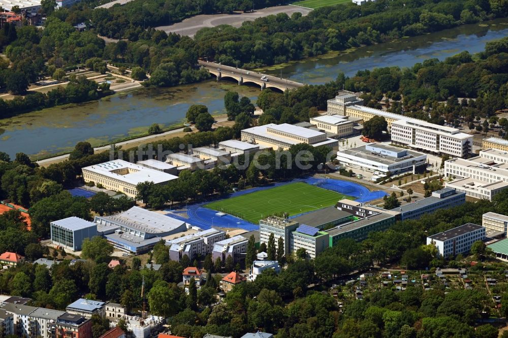 Leipzig aus der Vogelperspektive: Campus- Gebäude der Universität Universität Leipzig - Sportwissenschaftliche Fakultät an der Jahnallee in Leipzig im Bundesland Sachsen, Deutschland