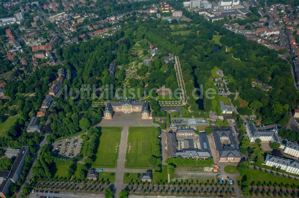 Luftaufnahme Münster - Campus- Gebäude der Universität Westfälische Wilhelms-Universität in Münster im Bundesland Nordrhein-Westfalen