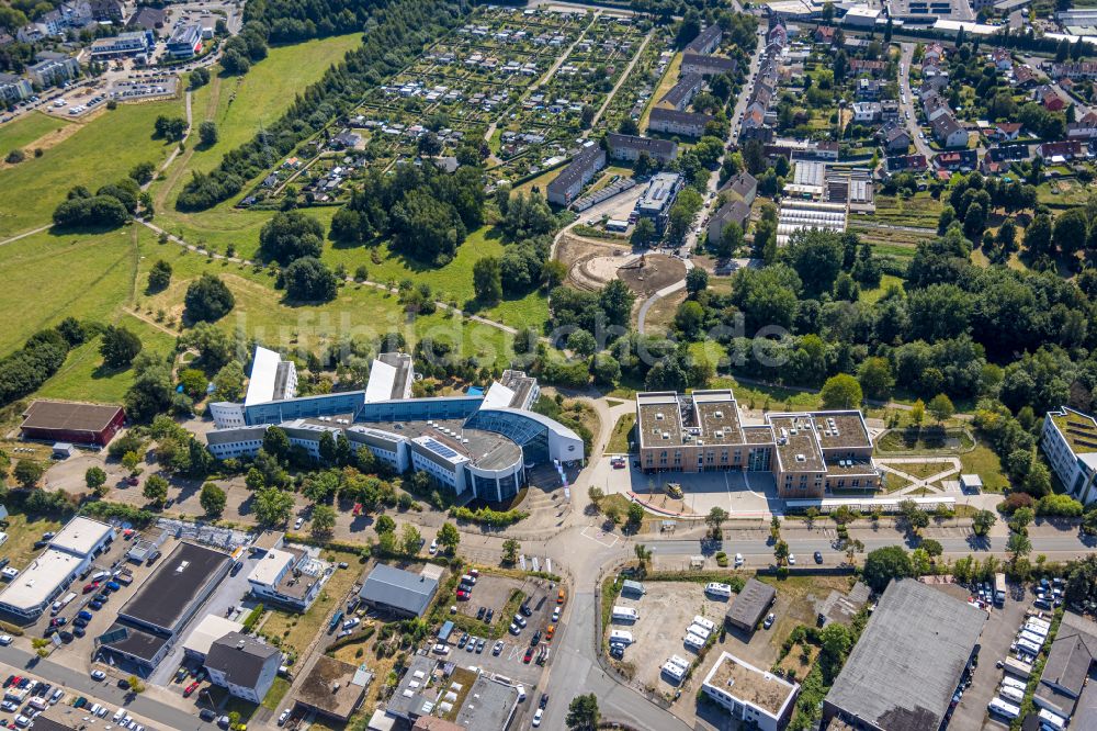 Luftbild Witten - Campus- Gebäude der Universität Witten/Herdecke in Witten im Bundesland Nordrhein-Westfalen, Deutschland