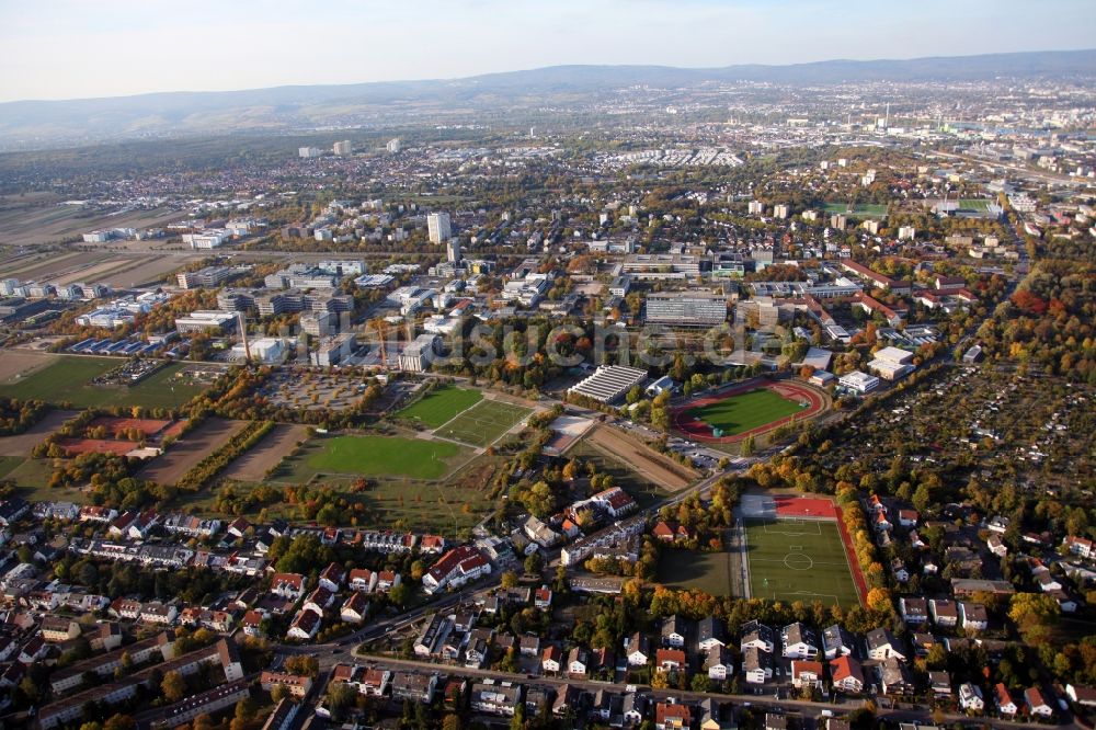 Mainz von oben - Campus - Gelände der Universität Johannes Gutenberg in Mainz im Bundesland Rheinland-Pfalz