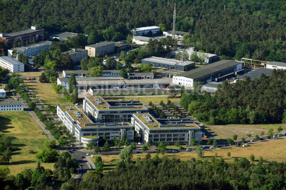 Luftbild Berlin - Campus des Innovationspark Wuhlheide ( IPW ) in Berlin - Köpenick