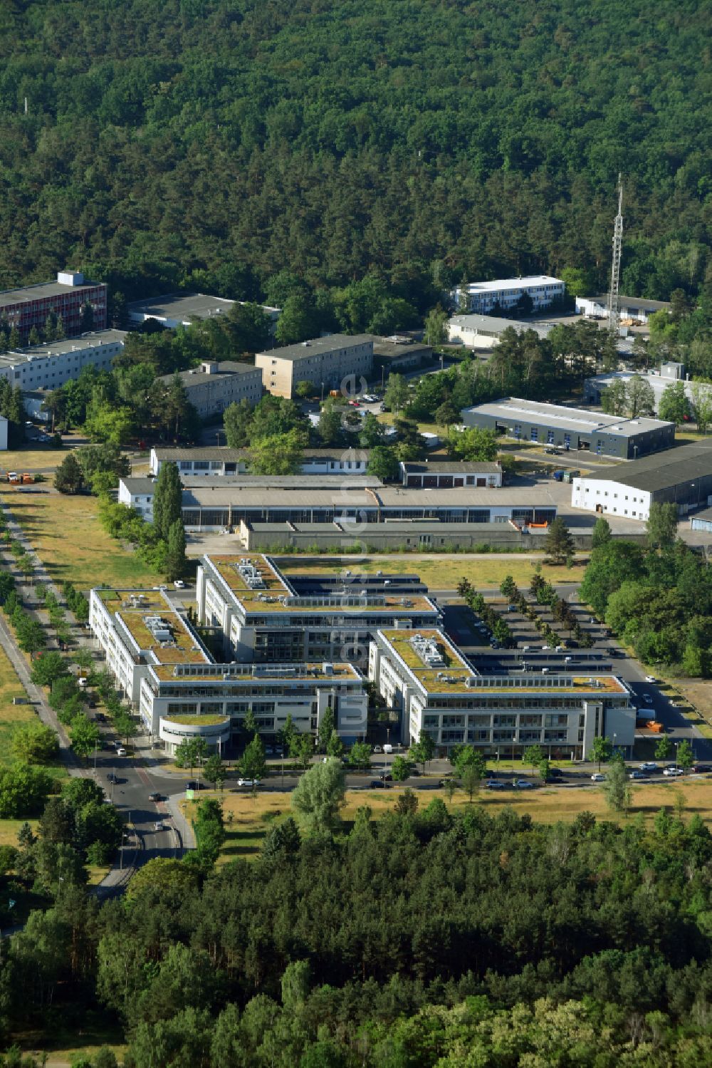 Luftaufnahme Berlin - Campus des Innovationspark Wuhlheide ( IPW ) in Berlin - Köpenick