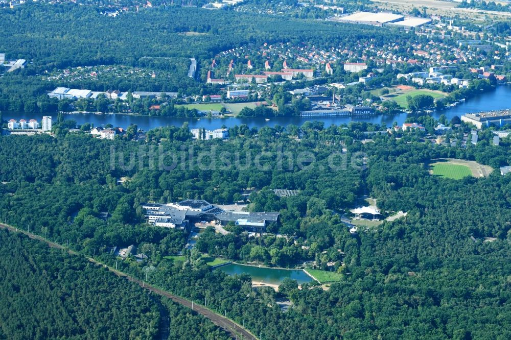 Berlin aus der Vogelperspektive: Campus des Innovationspark Wuhlheide ( IPW ) in Berlin - Köpenick