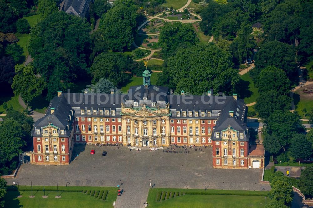 Münster aus der Vogelperspektive: Campus- Universität Westfälische Wilhelms- Universität Münster in Münster im Bundesland Nordrhein-Westfalen