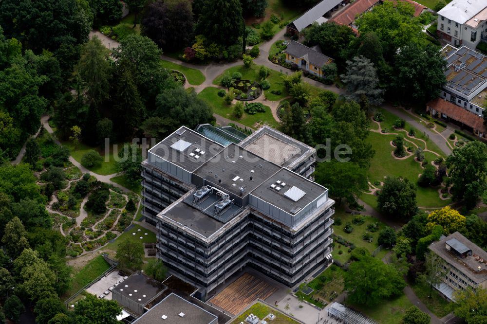 Luftaufnahme Freiburg im Breisgau - Campus- Universitäts- Bereich Fakultät für Biologie Albert-Ludwigs-Universität Freiburg in Freiburg im Breisgau im Bundesland Baden-Württemberg, Deutschland