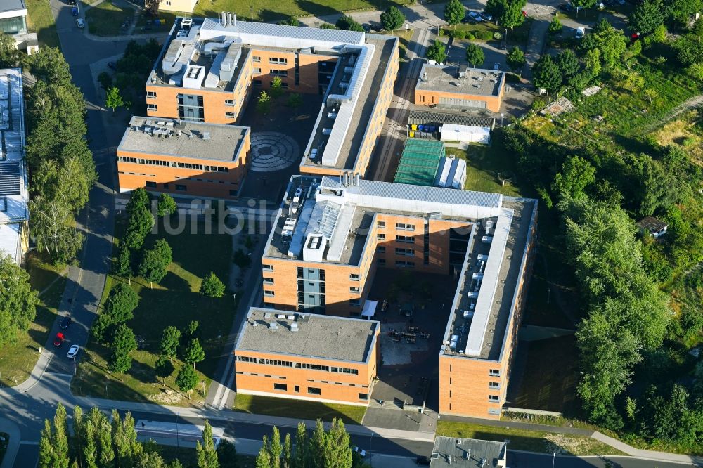 Rostock von oben - Campus- Universitäts- Bereich Institut für Chemie in Rostock im Bundesland Mecklenburg-Vorpommern, Deutschland