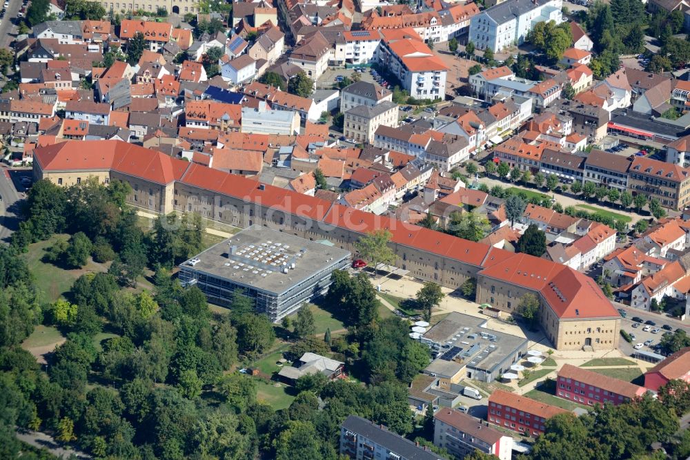 Luftaufnahme Germersheim - Campus- Universitäts- Bereich Johannes Gutenberg Uni Mainz FB Angew. Sprach-u. Kultur in Germersheim im Bundesland Rheinland-Pfalz