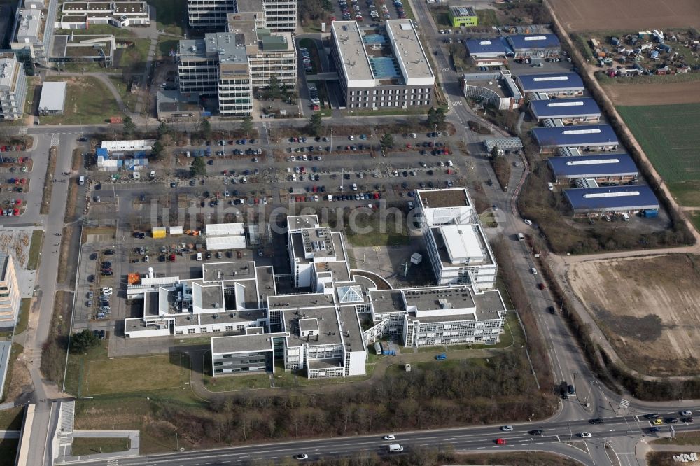 Mainz aus der Vogelperspektive: Campus- Universitäts- Bereich des Max Planck Institutes in Mainz im Bundesland Rheinland-Pfalz