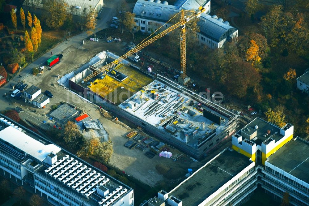 Luftbild Berlin - Campus- Universitäts- Bereich mit Neubau- Baustelle des Forschungsneubau SupraFAB der FU in Berlin, Deutschland