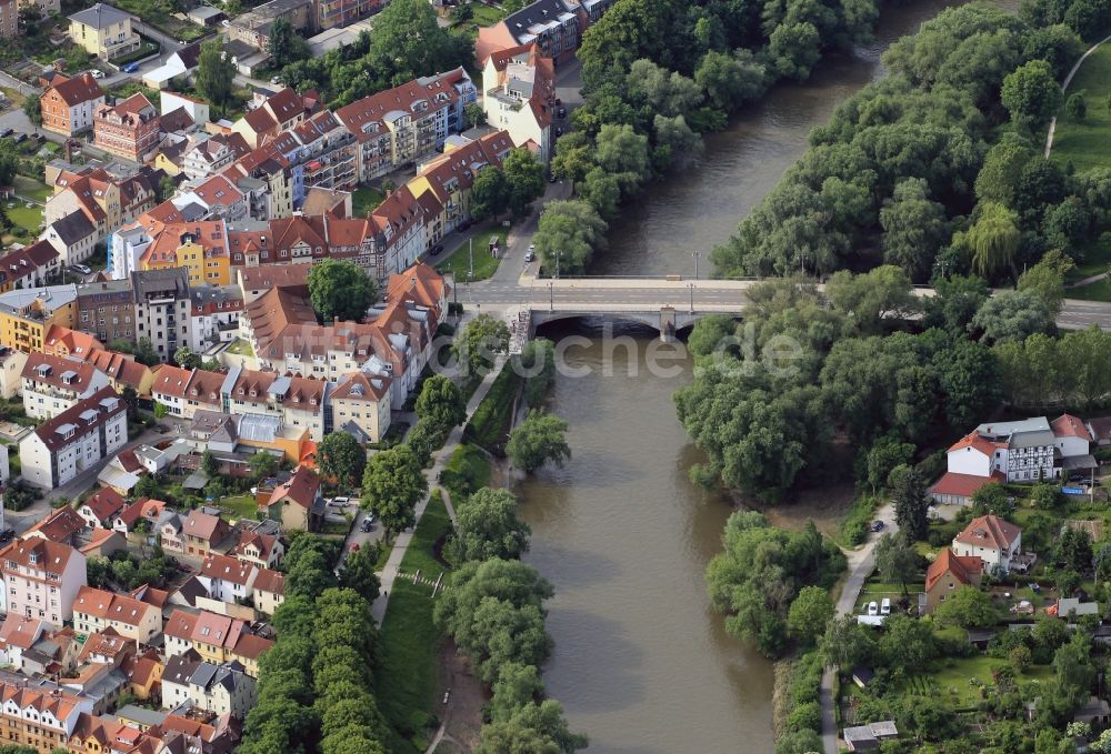 Jena von oben - Camsdorfer Brücke über die Saale in Jena im Bundesland Thüringen