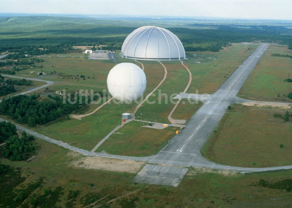 Brand von oben - CargoLifter-Halle und AirCrane-Ballon auf dem Gelände der Cargolifter AG in Brand im Bundesland Brandenburg