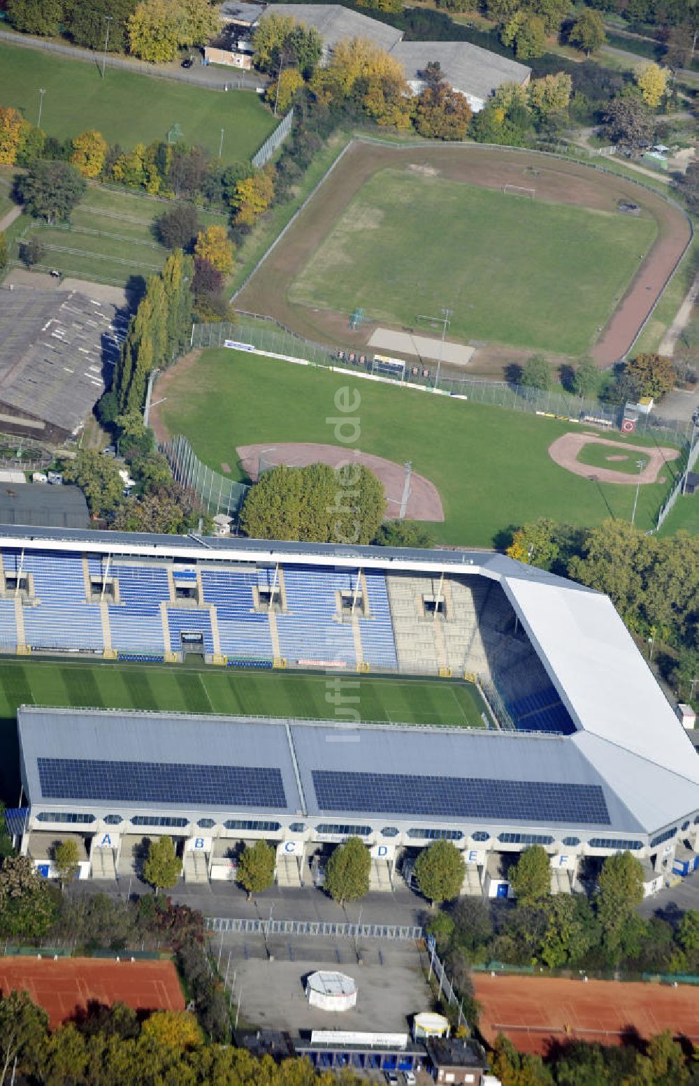 Mannheim aus der Vogelperspektive: Carl-Benz Stadion Mannheim