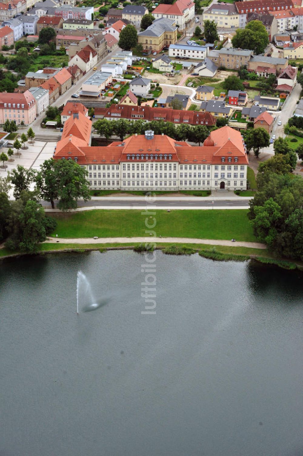 Luftaufnahme Neustrelitz - Carolinum Gymnasium Neustrelitz