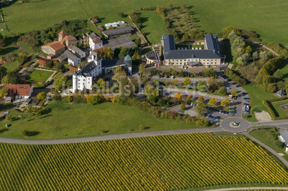 Luftbild Perl OT Nennig - Casino Schloss Berg der Saarländische Spielbanken GmbH im Renaissance-Schloss an der Obermosel in Nennig im Bundesland Saarland