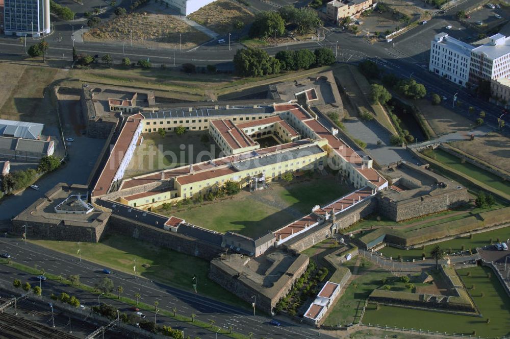 Luftaufnahme Kapstadt - Castle of Good Hope in Kapstadt / Cape Town in Südafrika / South Africa