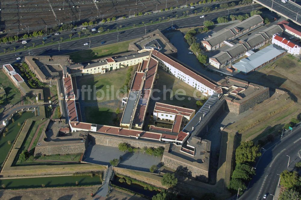 Kapstadt von oben - Castle of Good Hope in Kapstadt / Cape Town in Südafrika / South Africa