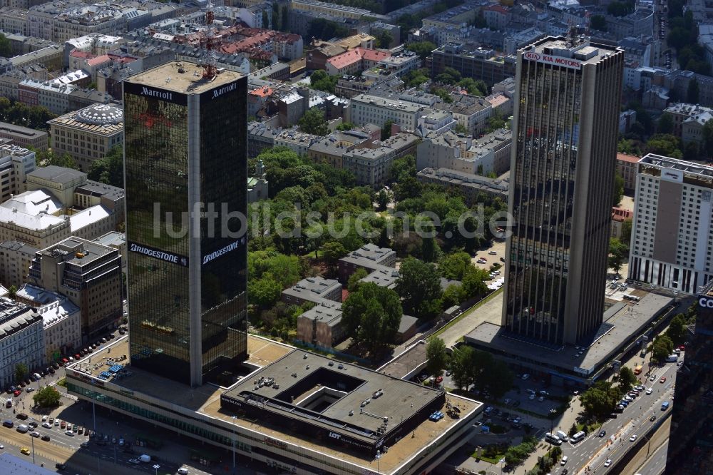 Warschau aus der Vogelperspektive: Centrum LIM und Oxford Tower in der Innenstadt von Warschau in Polen