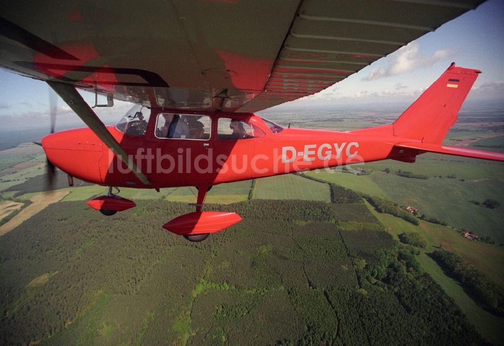 Luftbild Neuhardenberg - Cessna 172 D-EGYC der Agentur euroluftbild.de in Neuhardenberg im Bundesland Brandenburg, Deutschland