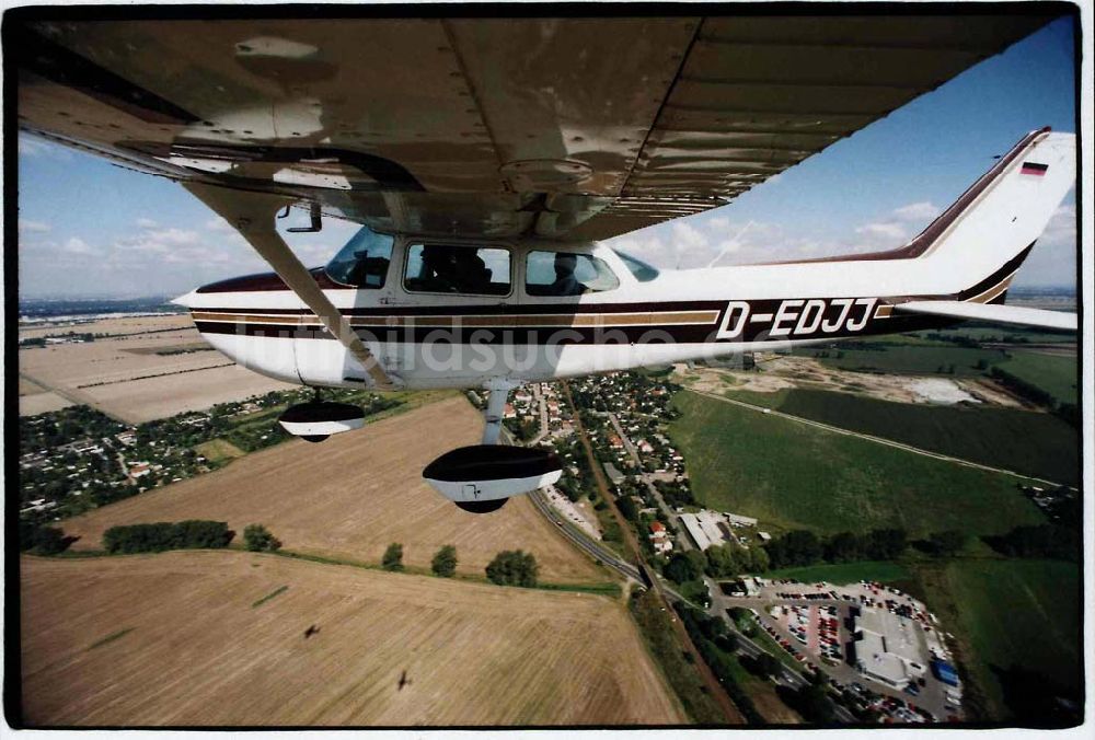 Leipzig aus der Vogelperspektive: Cessna 172 auf einem Überlandflug bei Leipzig