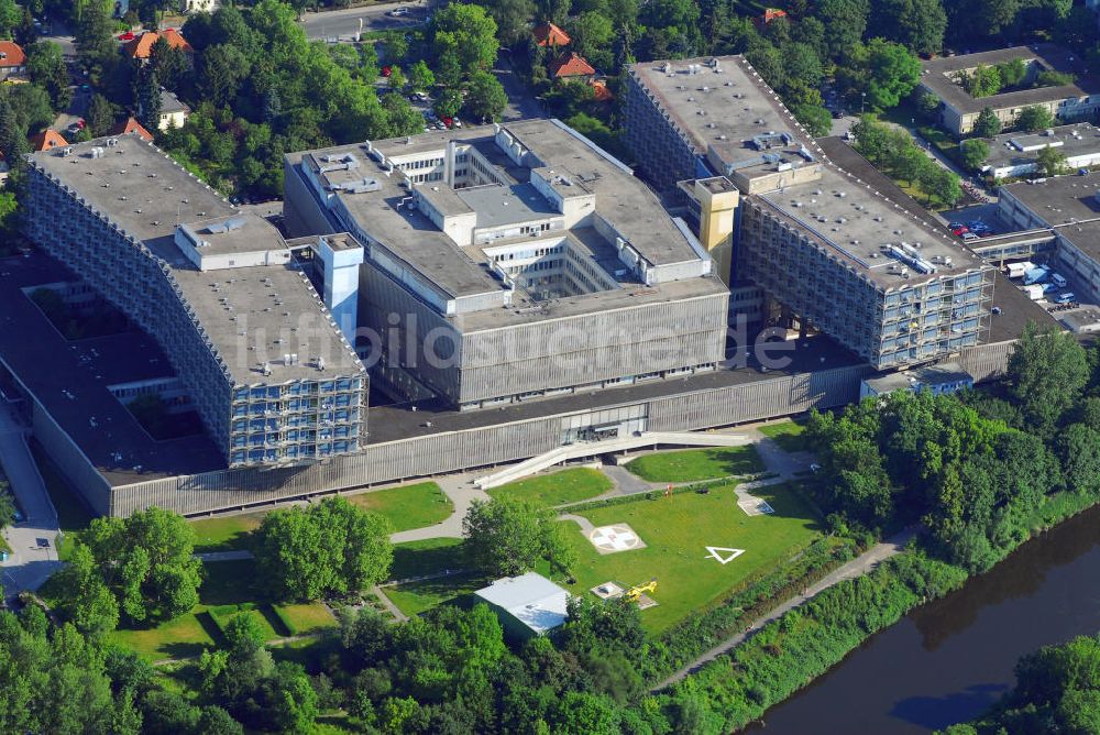 Berlin von oben - Charité Campus Benjamin Franklin in Berlin-Lichterfelde