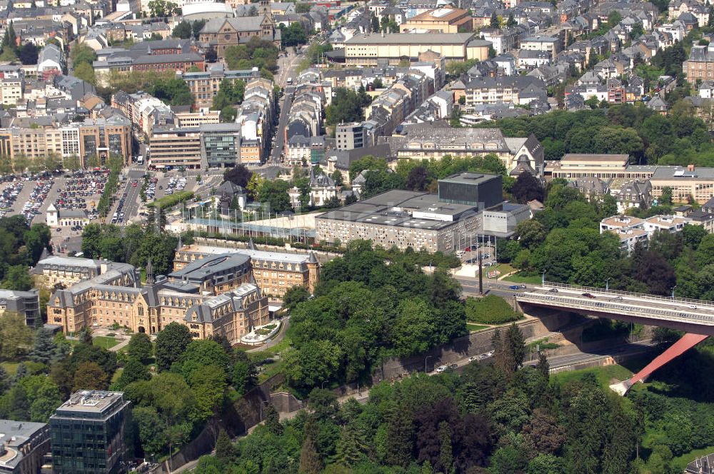 Luftbild Luxemburg - Charlotte-Brücke, Theater und Altenresidenz