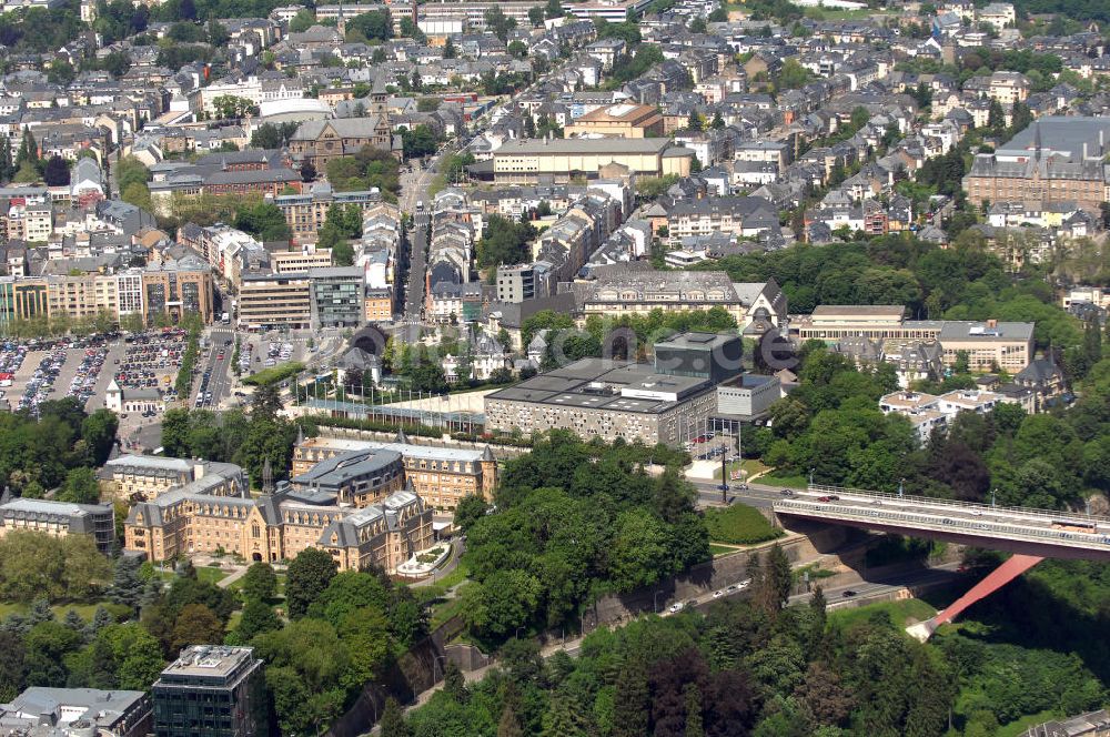 Luftaufnahme Luxemburg - Charlotte-Brücke, Theater und Altenresidenz