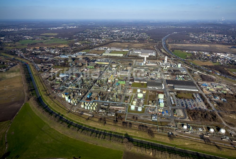 Luftaufnahme Oberhausen - Chemie- Werksgelände der Polimeri Europa GmbH in Oberhausen im Bundesland Nordrhein-Westfalen