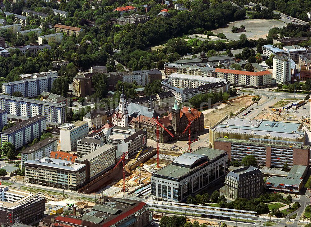 Chemnitz aus der Vogelperspektive: Chemnitzer Innenstadt mit dem Neubau des CineStar - Filmpalast am Roten Turm