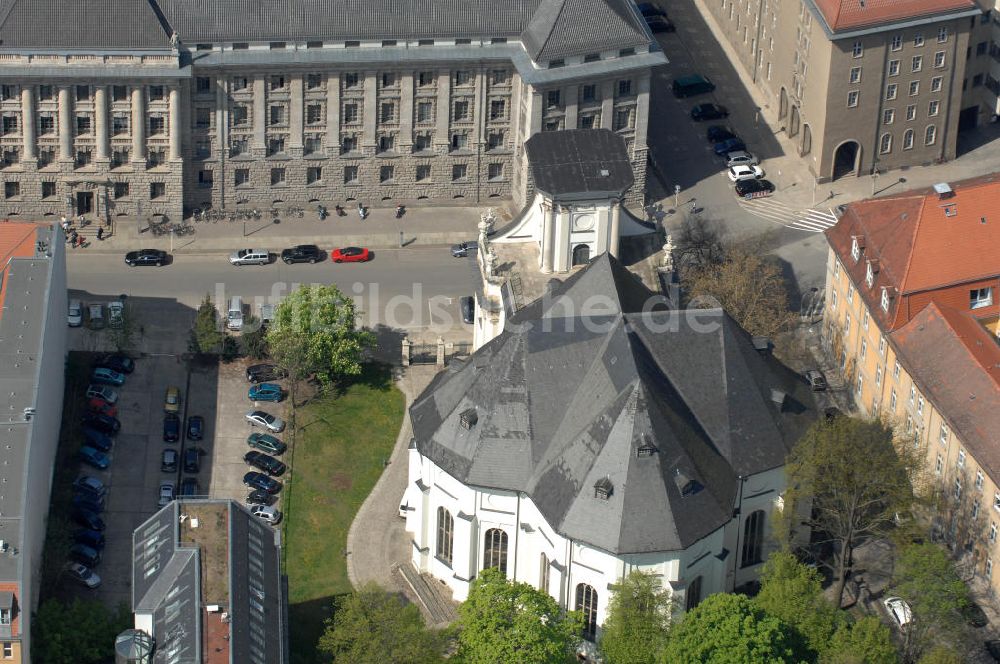 Berlin aus der Vogelperspektive: Church Parochialkirche Klosterstrasse Berlin-Mitte