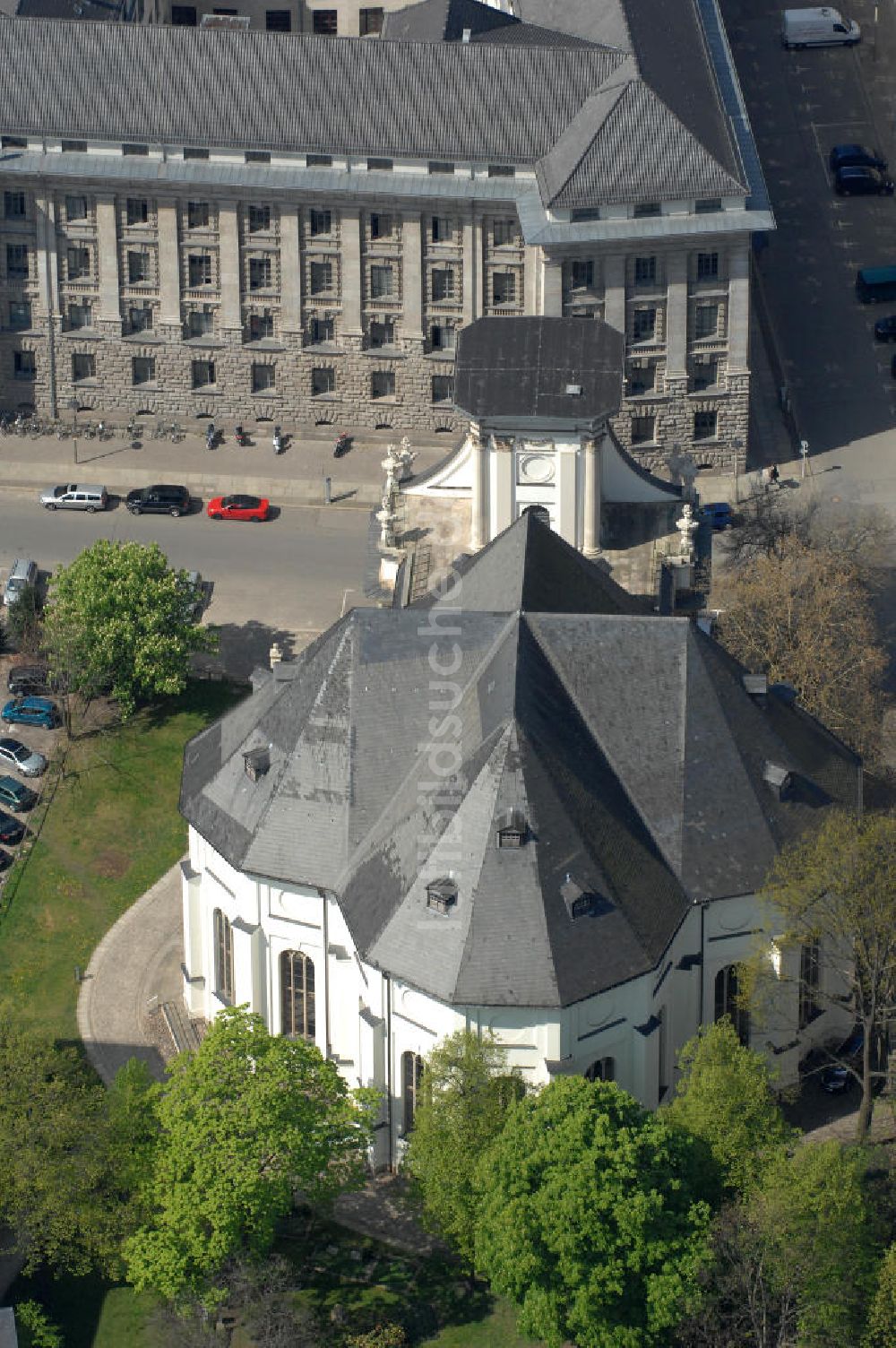 Luftaufnahme Berlin - Church Parochialkirche Klosterstrasse Berlin-Mitte