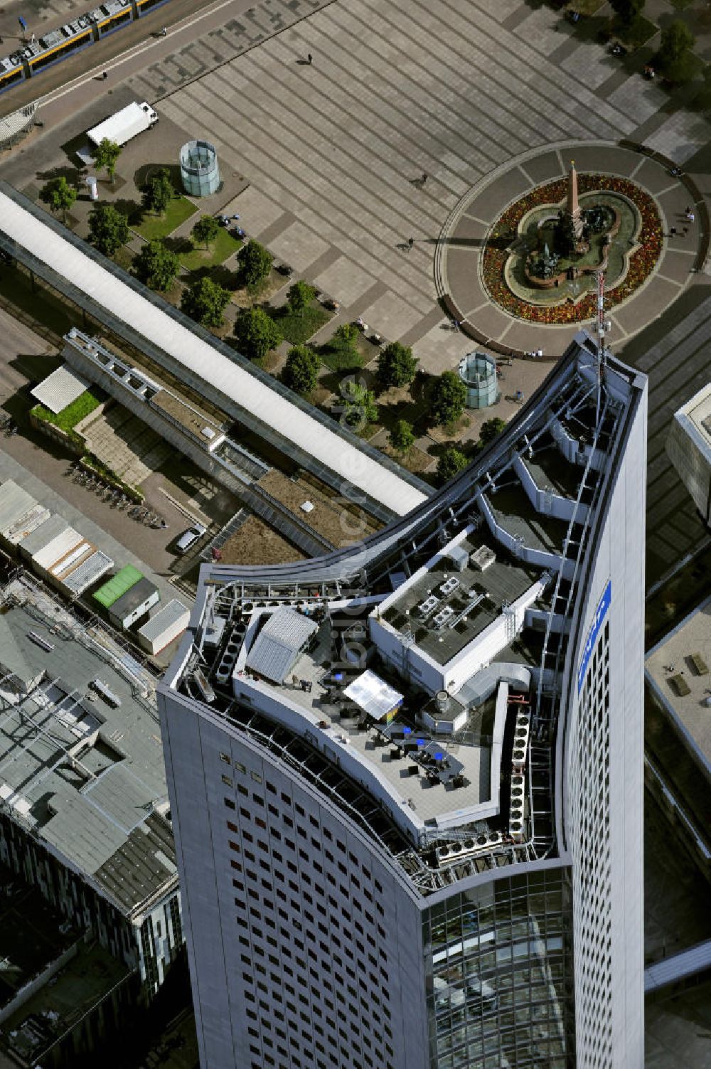 Leipzig aus der Vogelperspektive: City-Hochhaus Leipzig