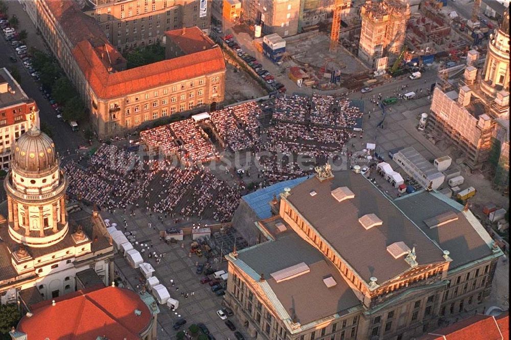 Luftaufnahme Berlin - Classic Open Air - Konzert auf dem Berliner Gendarmenmarkt in Mitte.