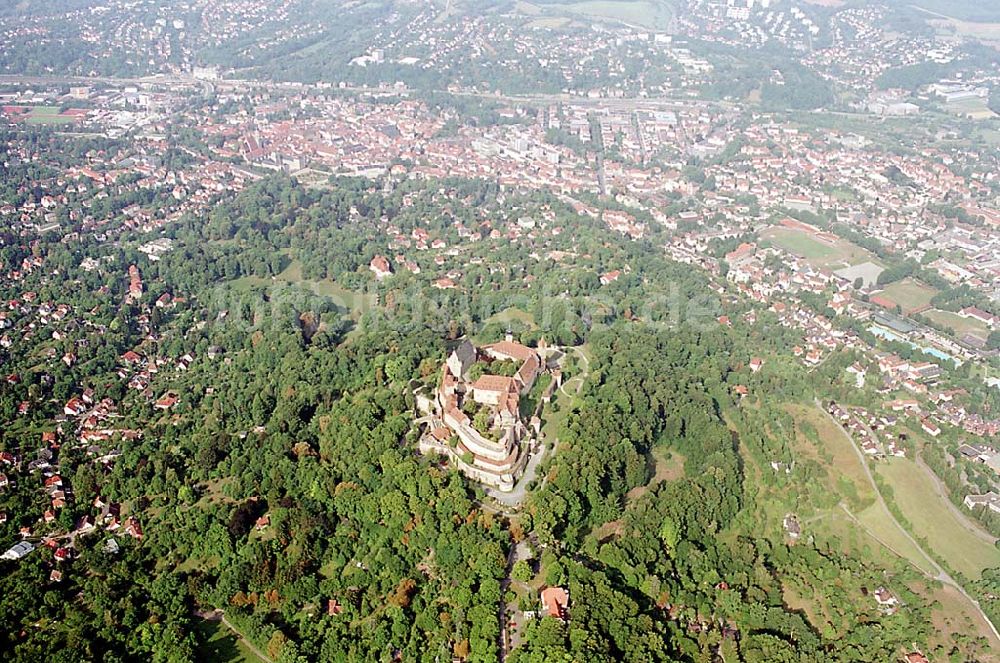 Luftbild Coburg / Bayern - Coburg / Bayern Ansicht vom Coburger Stadtteil Veste (westlich von Coburg) mit der Coburger Burg umgeben von der Stadt Kunstsammlungen der Veste Coburg Adresse: Kunstsammlungen der Veste Coburg 96450 Coburg Tel