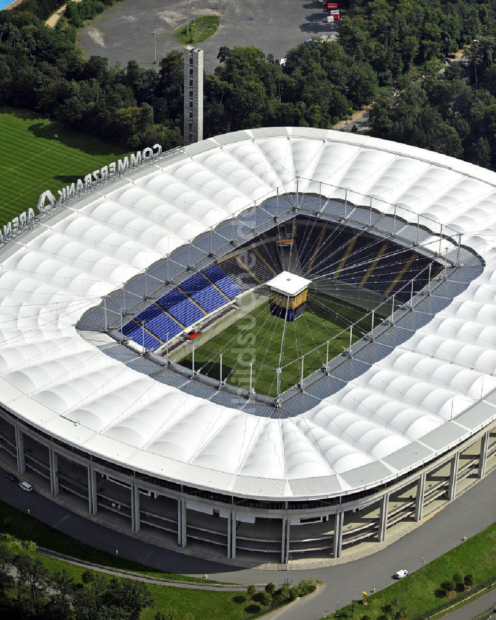 Frankfurt am Main von oben - Commerzbank Arena