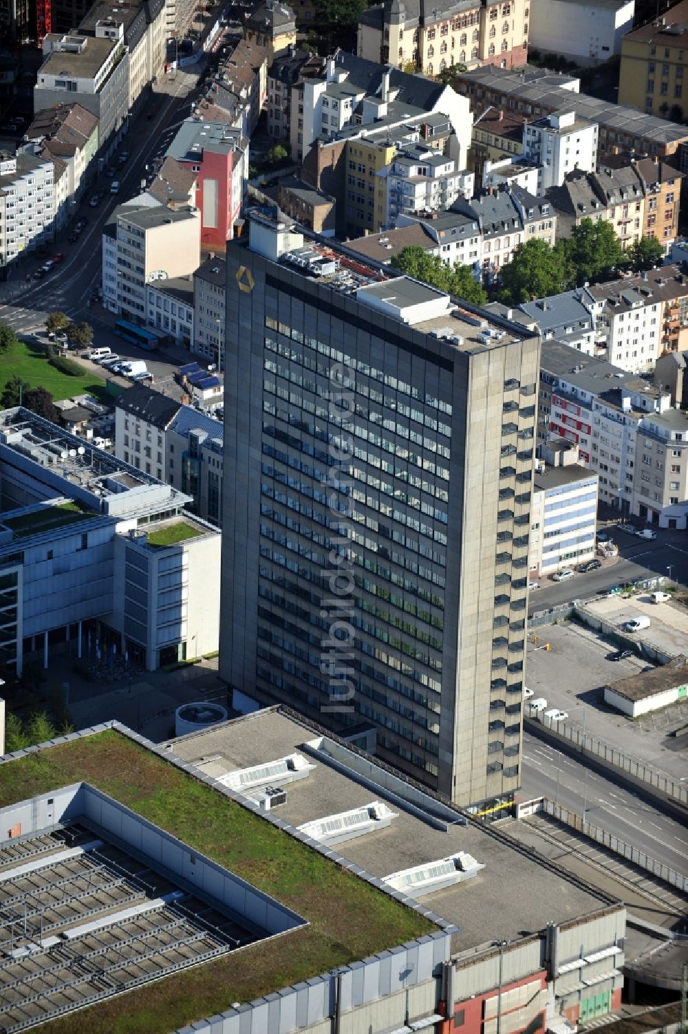 Luftaufnahme Frankfurt am Main - Commerzbank Trading Center an der Hafenstraße in Frankfurt am Main in Hessen