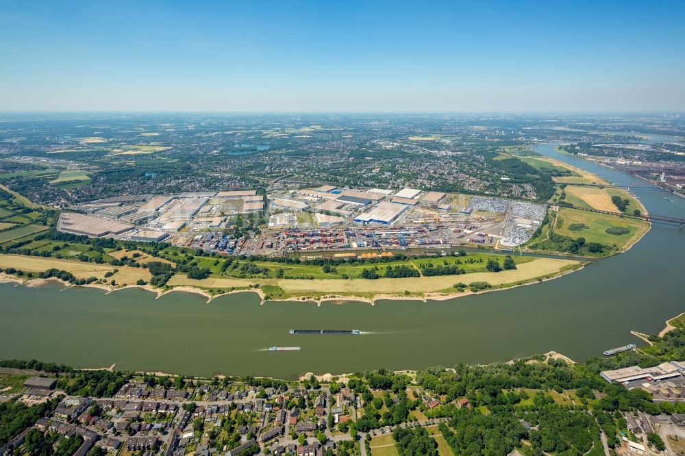 Luftaufnahme Duisburg - Container und Becken am DIT Duisburg Intermodal Terminal im Logistikzentrum logport in Duisburg im Bundesland Nordrhein-Westfalen