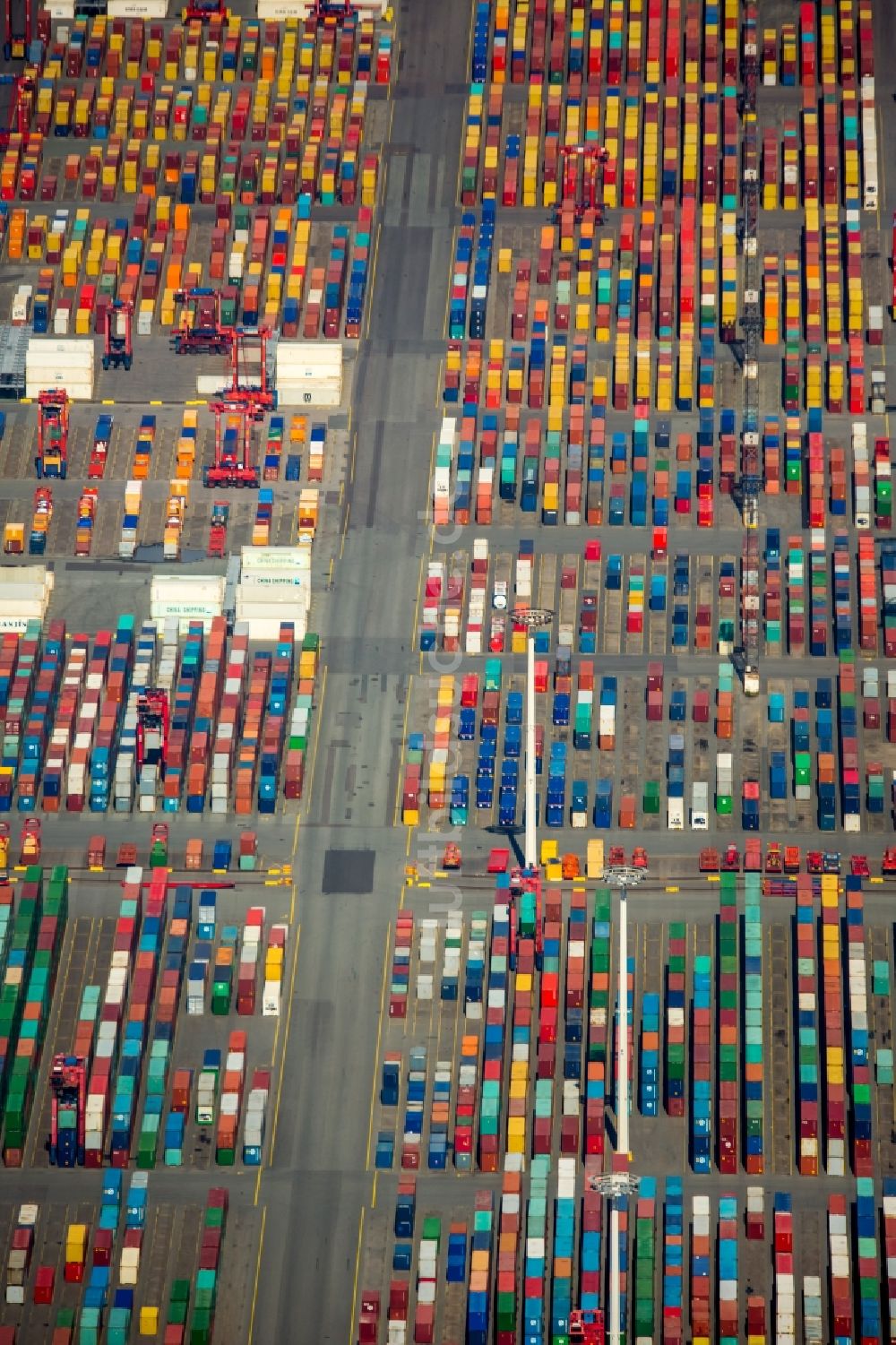 Luftaufnahme Hamburg - Container- Terminal am ehemaligen Freihafen in Hamburg