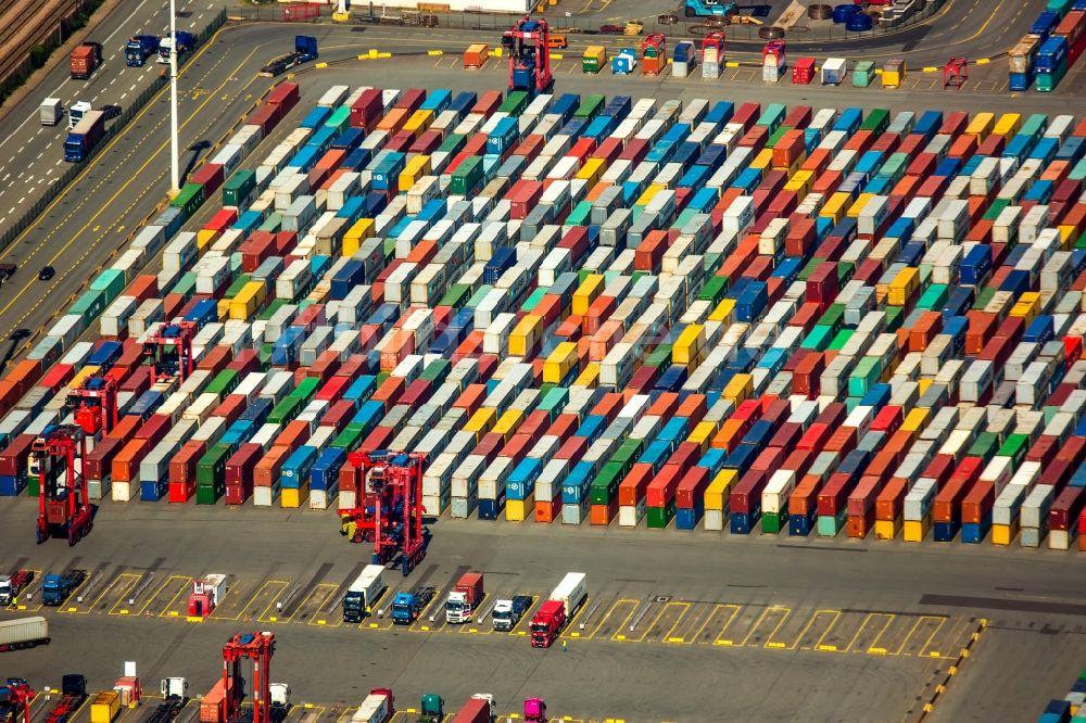 Hamburg aus der Vogelperspektive: Container- Terminal am ehemaligen Freihafen in Hamburg