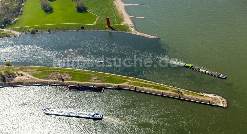 Duisburg, Rheinhausen aus der Vogelperspektive: Container- Terminal im GVZ Güterverkehrszentrum in Duisburg im Bundesland Nordrhein-Westfalen