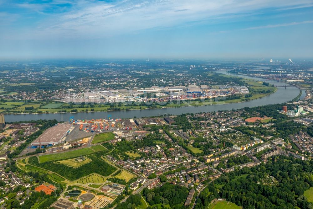 Duisburg aus der Vogelperspektive: Container- Terminal im GVZ Güterverkehrszentrum in Duisburg im Bundesland Nordrhein-Westfalen, Deutschland