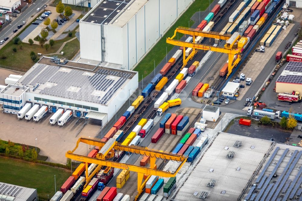 Bönen aus der Vogelperspektive: Container- Terminal im GVZ Güterverkehrszentrum im Logistikzentrum RuhrOst in Bönen im Bundesland Nordrhein-Westfalen, Deutschland