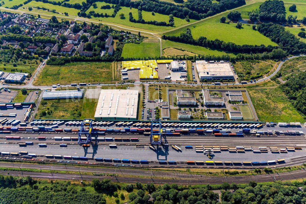 Luftaufnahme Duisburg - Container- Terminal im GVZ Güterverkehrszentrum im Ortsteil Hohenbudberg in Duisburg im Bundesland Nordrhein-Westfalen, Deutschland