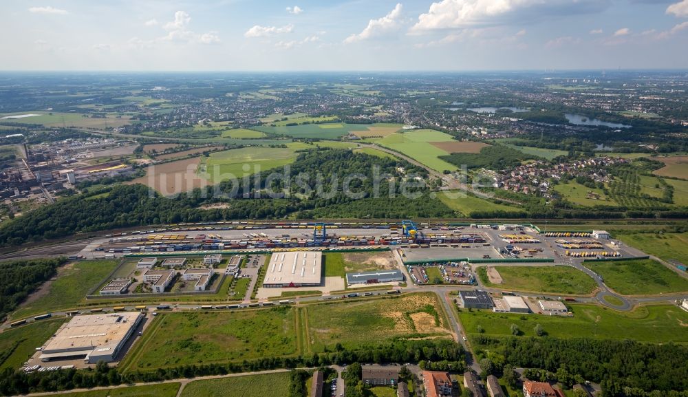 Luftbild Duisburg - Container- Terminal im GVZ Güterverkehrszentrum im Ortsteil Rheinhausen in Duisburg im Bundesland Nordrhein-Westfalen, Deutschland