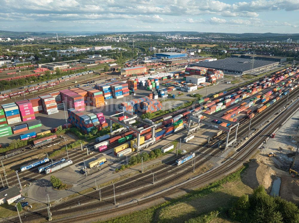 Kornwestheim aus der Vogelperspektive: Container- Terminal der DB Intermodal Service GmbH in Kornwestheim im Bundesland Baden-Württemberg, Deutschland