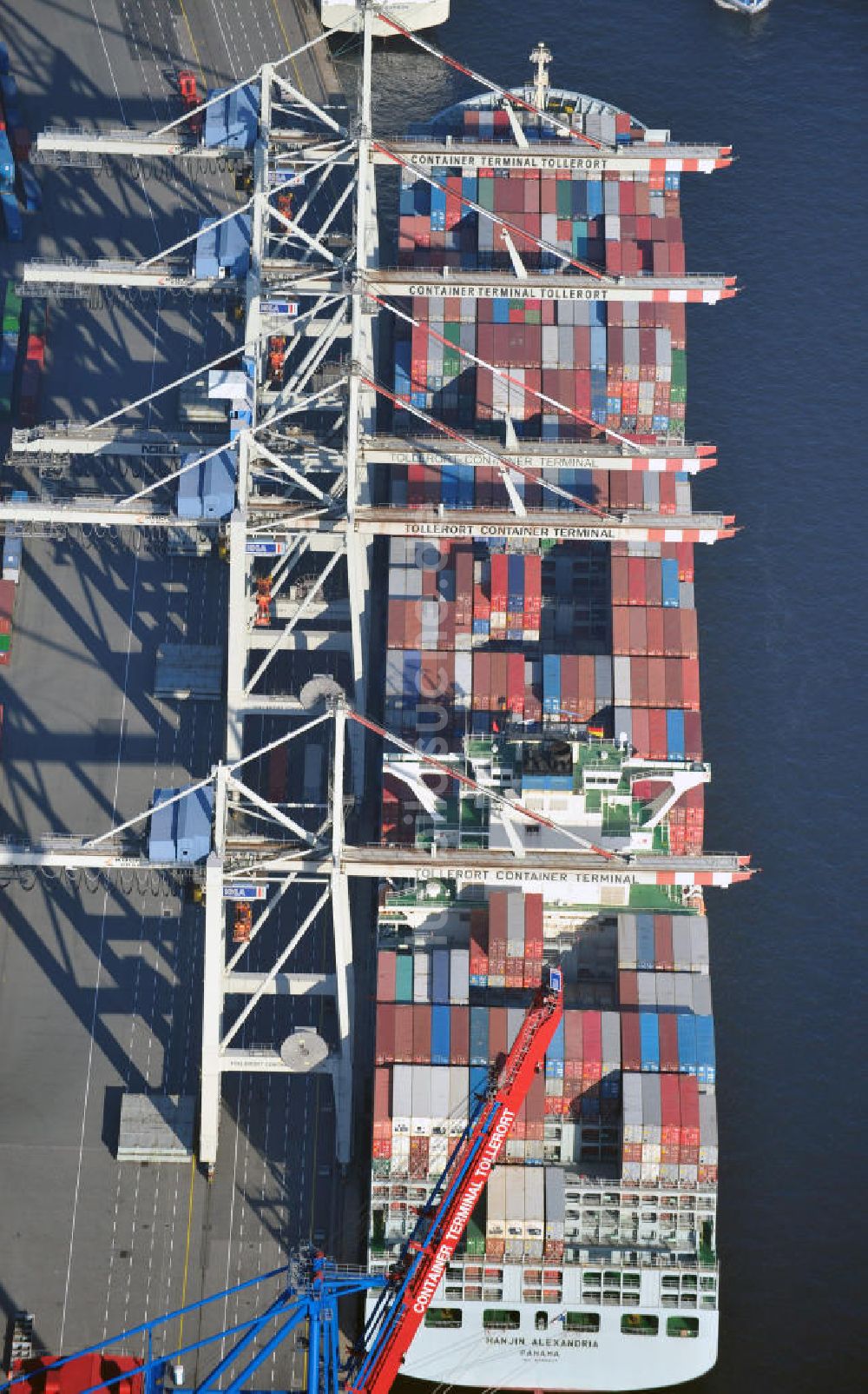 Hamburg aus der Vogelperspektive: Containerhafen Hamburg