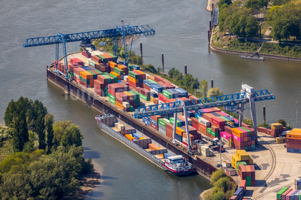 Luftbild Emmerich am Rhein - Containerterminal am Binnenhafen in Emmerich am Rhein im Bundesland Nordrhein-Westfalen, Deutschland