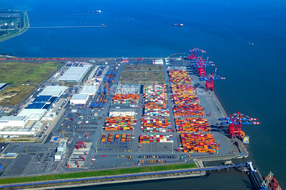 Luftbild Wilhelmshaven - Containerterminal im Containerhafen des Überseehafen JadeWeserPort ( JWP )in Wilhelmshaven im Bundesland Niedersachsen, Deutschland