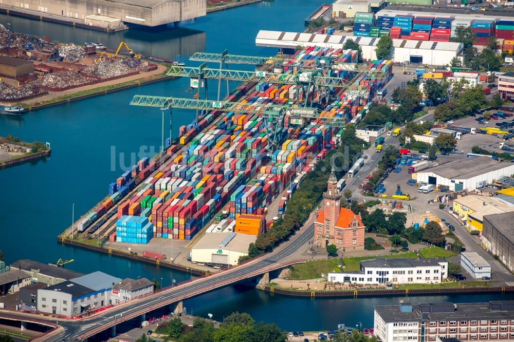 Dortmund von oben - Containerterminal im Containerhafen des Binnenhafen und Containerhafen Dortmund mit Altem Hafenamt in Dortmund im Bundesland Nordrhein-Westfalen