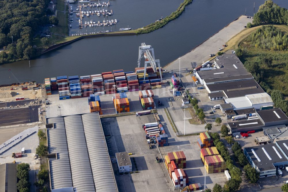 Luftbild Venlo - Containerterminal im Containerhafen des Binnenhafen der CTV Venlo B.V. in Venlo in Limburg, Niederlande