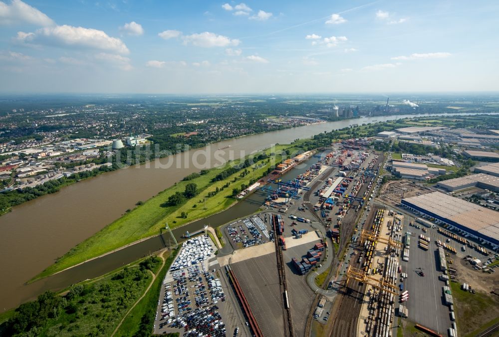 Duisburg von oben - Containerterminal im Containerhafen des Binnenhafen der DIT Duisburg Intermodal Terminal GmbH am Gaterweg in Duisburg im Bundesland Nordrhein-Westfalen